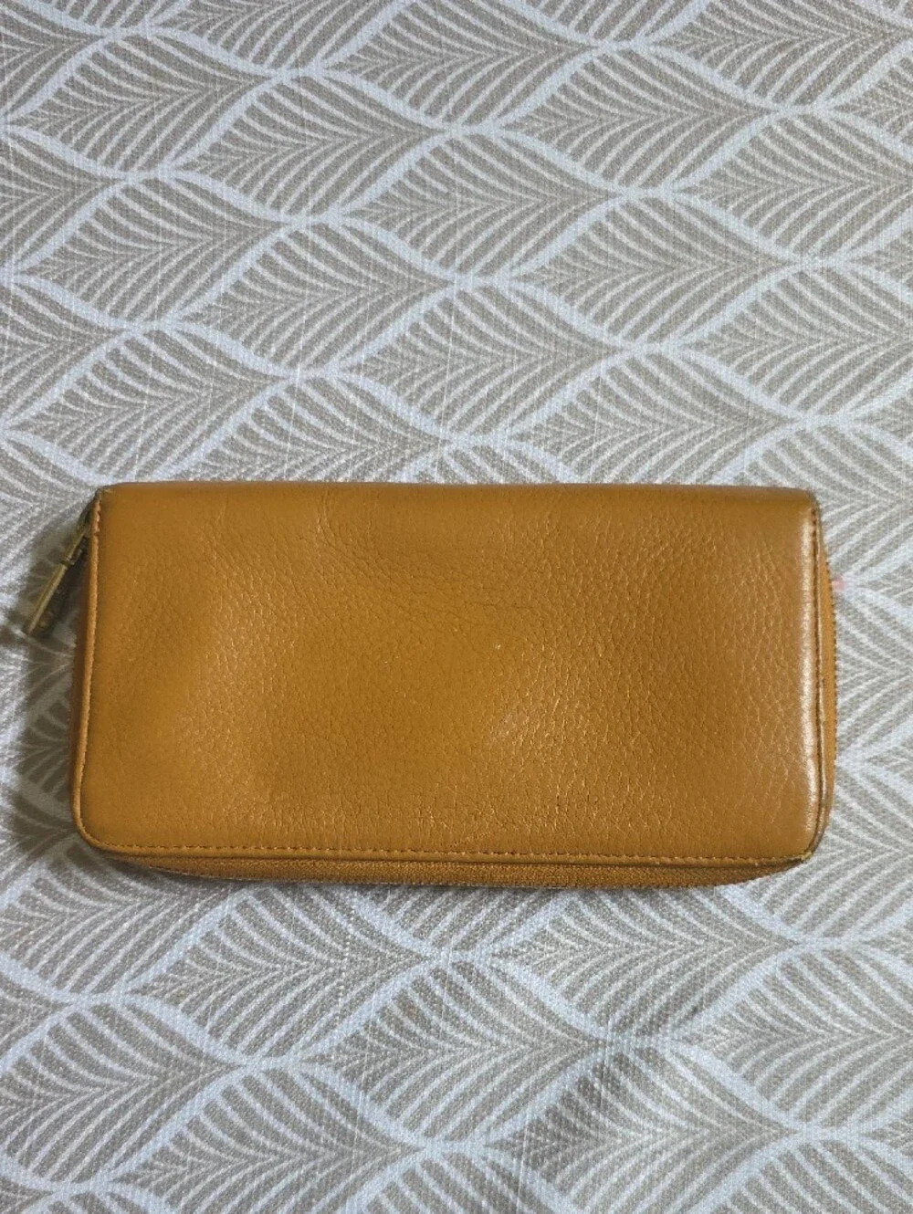 Dkny classic leather